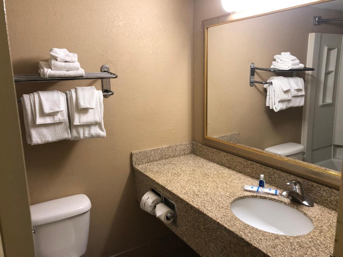 Rodeway Inn Joint Base Andrews Area Camp Springs Zewnętrze zdjęcie