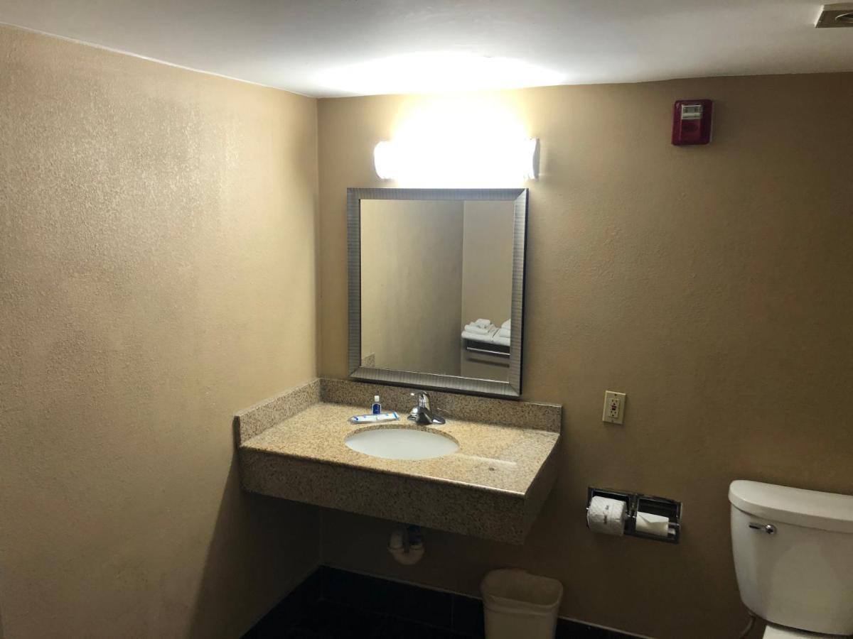 Rodeway Inn Joint Base Andrews Area Camp Springs Zewnętrze zdjęcie