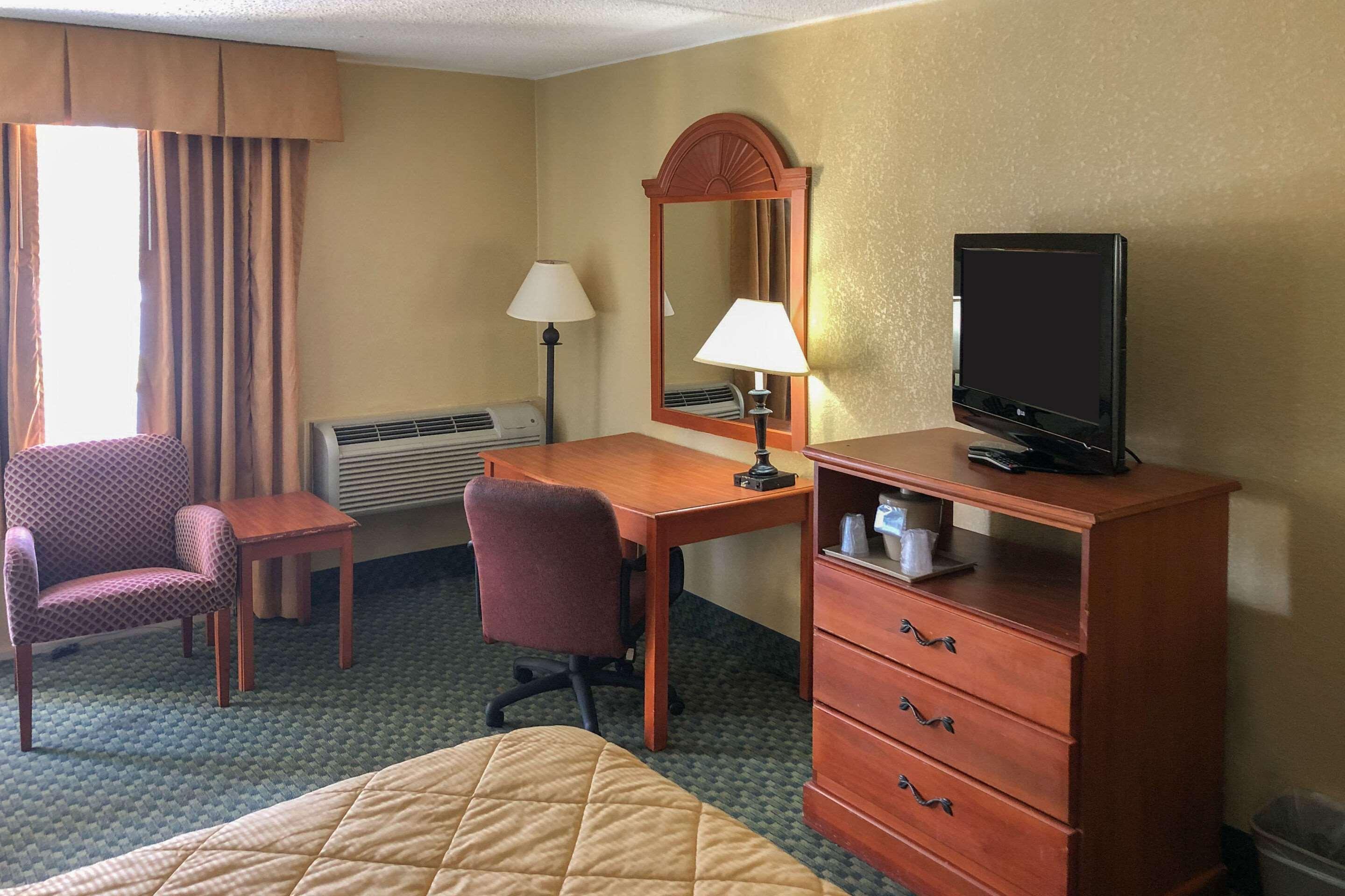 Rodeway Inn Joint Base Andrews Area Camp Springs Zewnętrze zdjęcie