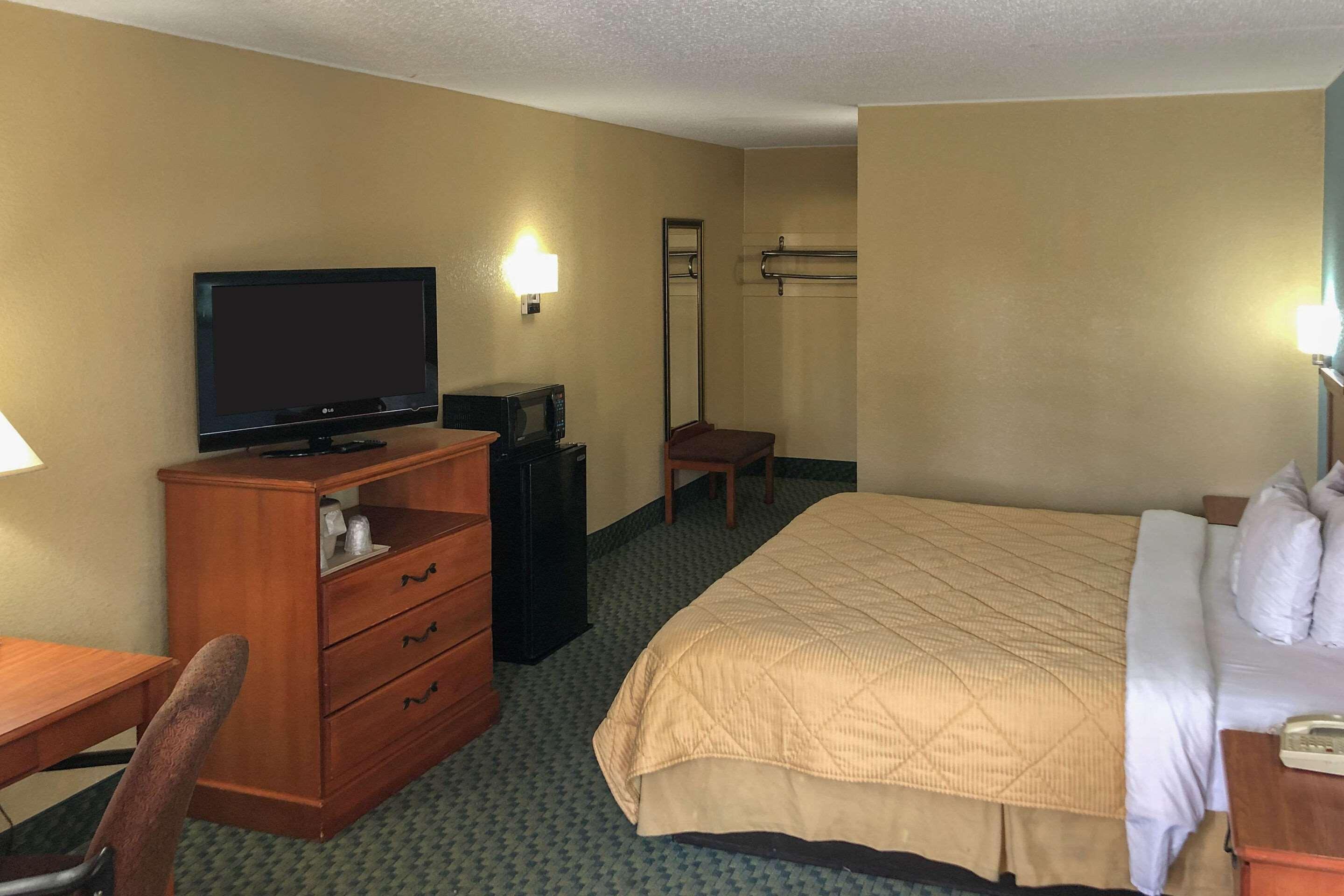 Rodeway Inn Joint Base Andrews Area Camp Springs Zewnętrze zdjęcie