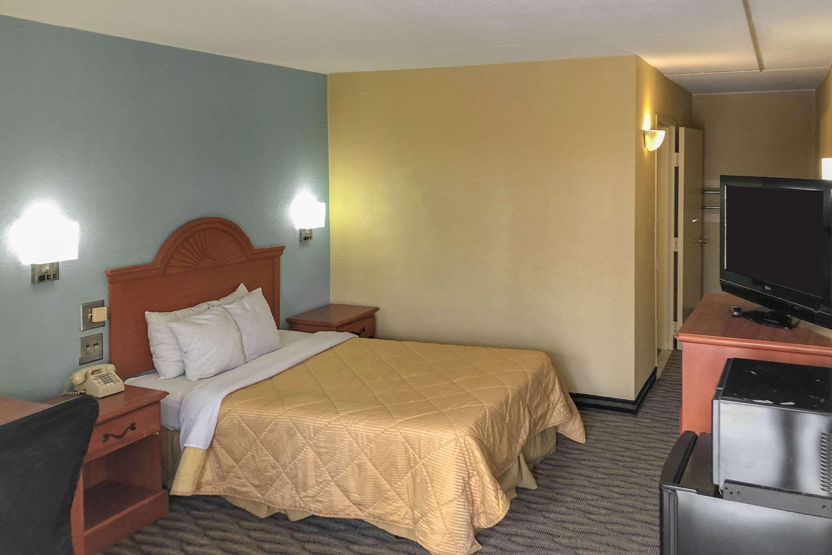 Rodeway Inn Joint Base Andrews Area Camp Springs Zewnętrze zdjęcie